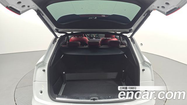 Audi SQ5 2021 — photo 26