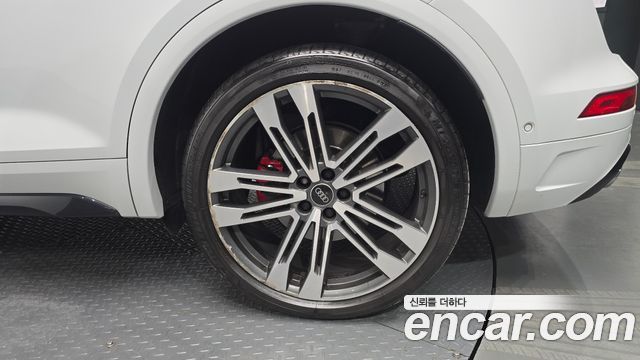 Audi SQ5 2021 — photo 7