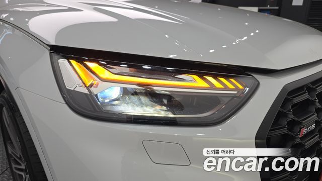 Audi SQ5 2021 — photo 8