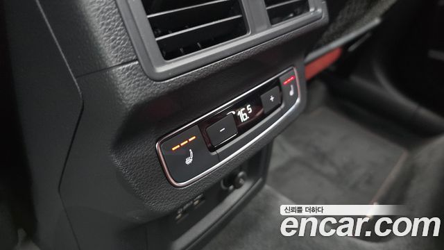 Audi SQ5 2021 — photo 29