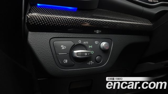 Audi SQ5 2021 — photo 30
