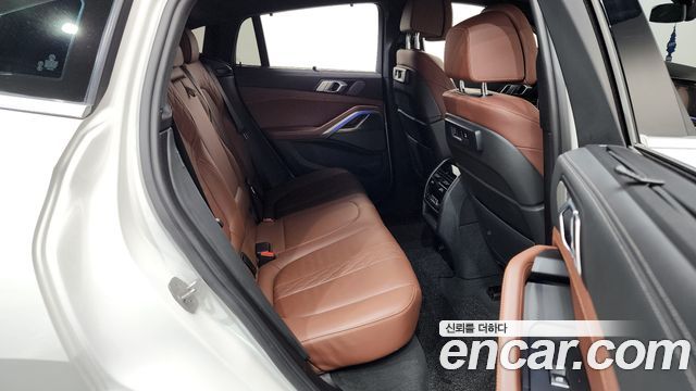 BMW X6 2023 — photo 12