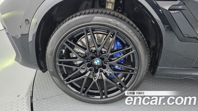 BMW X6M 2022 — photo 7