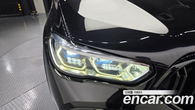 BMW X6M 2022 — photo 8