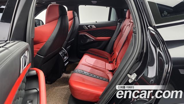 BMW X6M 2022 — photo 16