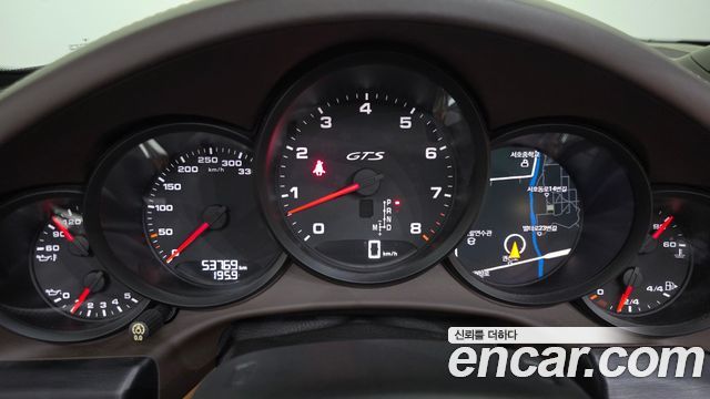 Porsche 911 2019 — photo 8