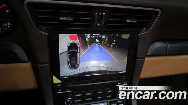 Porsche 911 2019 — photo 16