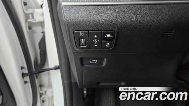 Kia K5 2023 — photo 25