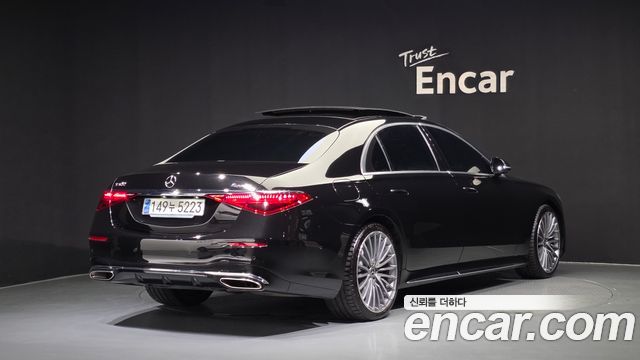 Mercedes-Benz S-Class 2023 — photo 2