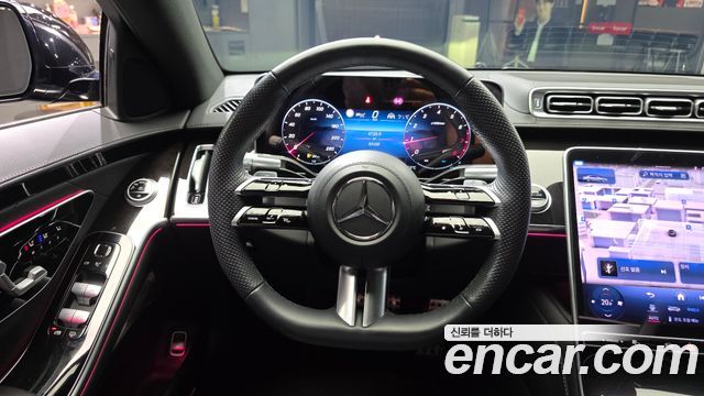 Mercedes-Benz S-Class 2023 — photo 18