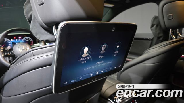 Mercedes-Benz S-Class 2023 — photo 32