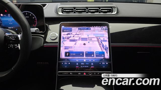 Mercedes-Benz S-Class 2023 — photo 35