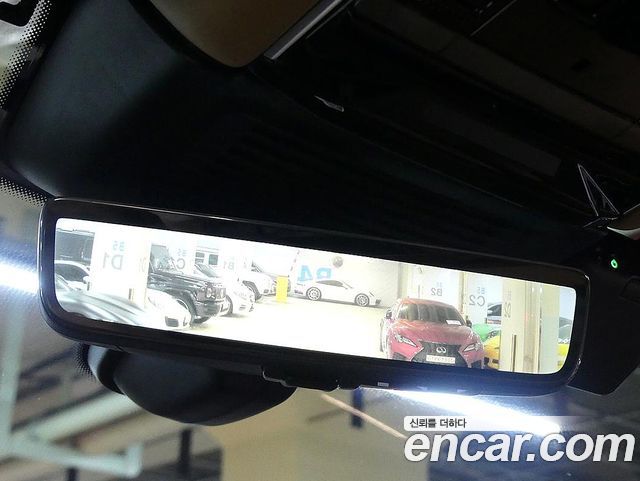 Land Rover Range Rover 2024 — photo 13