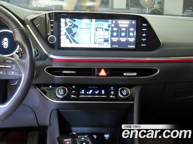 Hyundai Sonata 2020 — photo 11