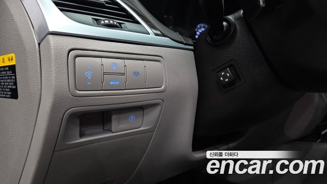 Hyundai Genesis 2016 — photo 24