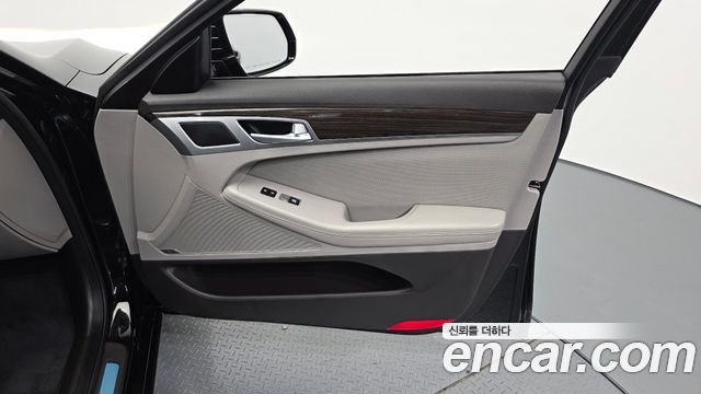 Hyundai Genesis 2016 — photo 14