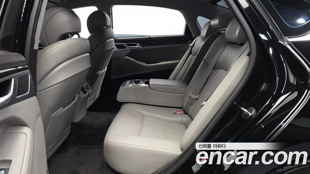 Hyundai Genesis 2016 — photo 16