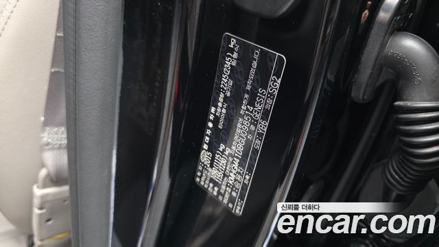 Hyundai Genesis 2016 — photo 32