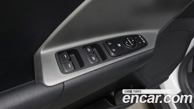 Kia Niro 2024 — photo 26