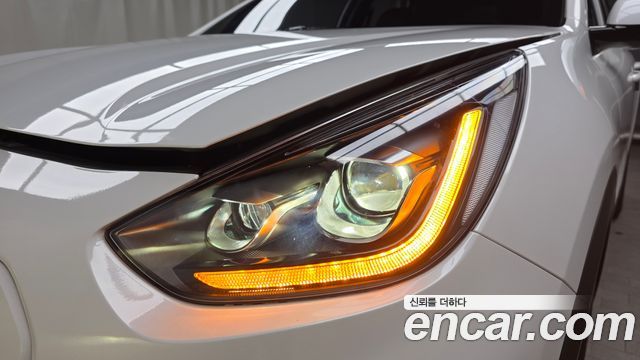 Kia Niro 2024 — photo 8