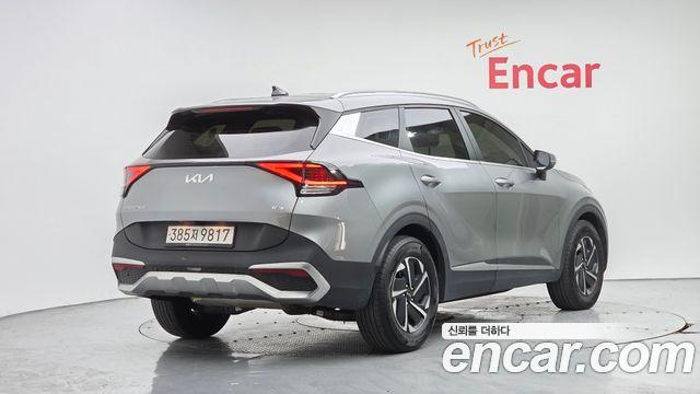 Kia Sportage 2023 — photo 2