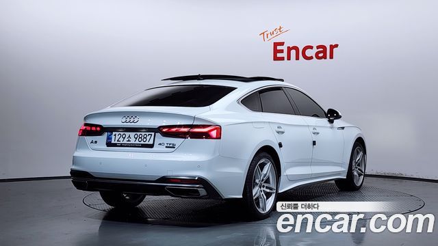 Audi A5 2023 — photo 2