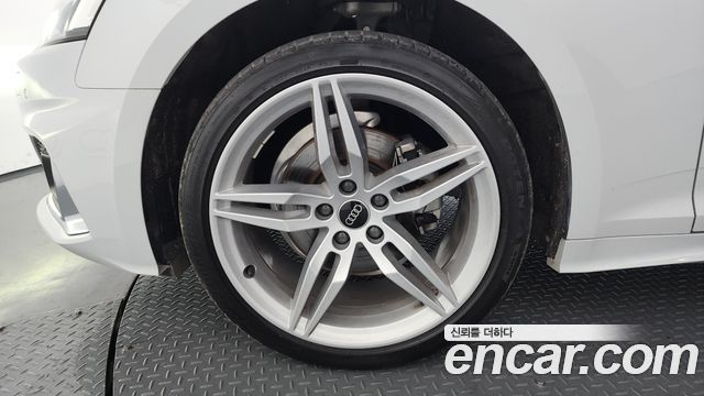 Audi A5 2023 — photo 5