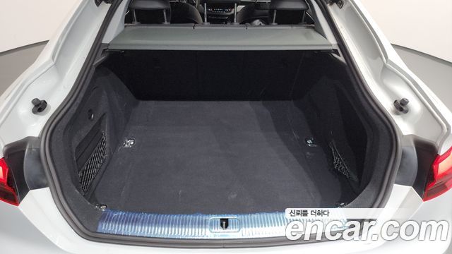 Audi A5 2023 — photo 25
