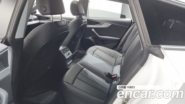 Audi A5 2023 — photo 26
