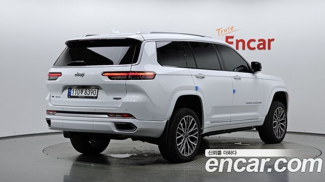 Jeep Cherokee 2023 — photo 2