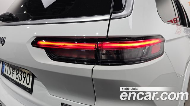 Jeep Cherokee 2023 — photo 9