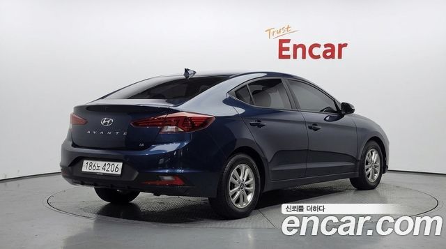 Hyundai AVANTE 2019 — photo 2