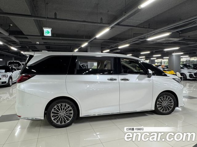 Lexus LM 2025 — photo 2