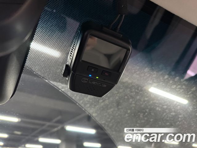 Lexus LM 2025 — photo 17