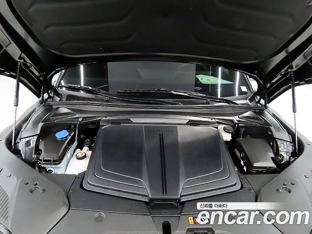 Genesis GV60 2022 — photo 19