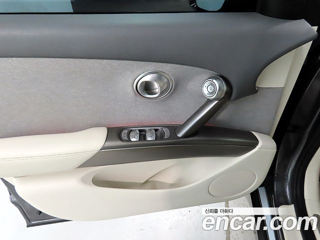 Genesis GV60 2022 — photo 15