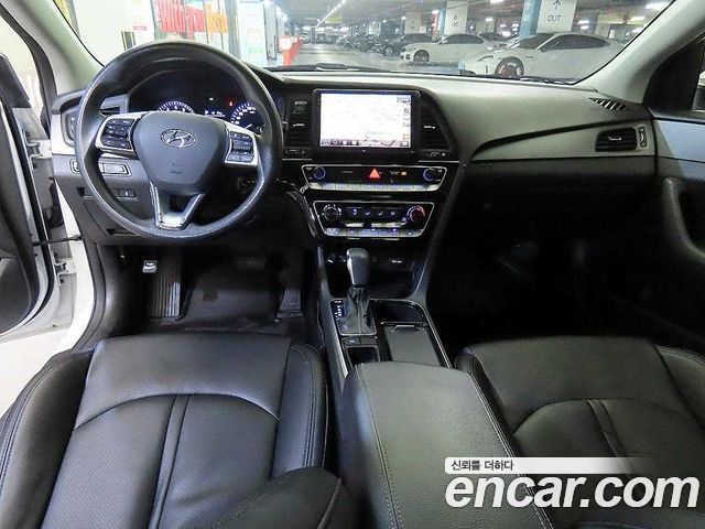 Hyundai Sonata 2018 — photo 10
