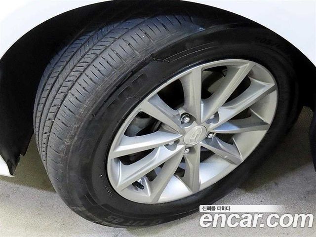 Hyundai Sonata 2018 — photo 19