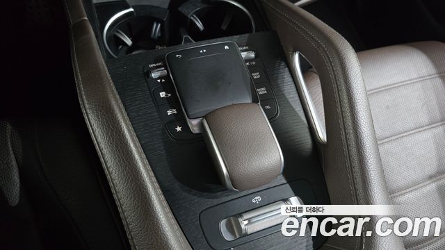Mercedes-Benz GLS-Class 2022 — photo 26