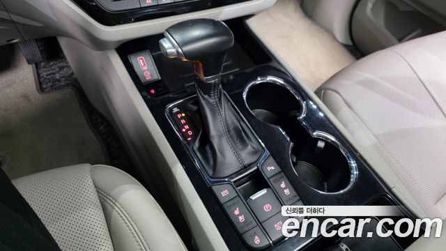 Kia Canival 2019 — photo 9