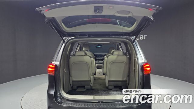 Kia Canival 2019 — photo 20