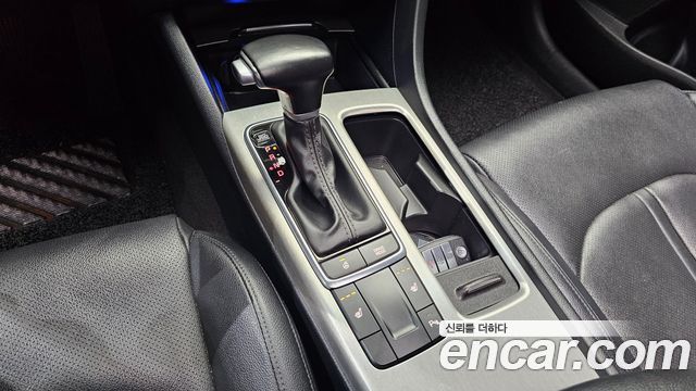 Kia K5 2017 — photo 12