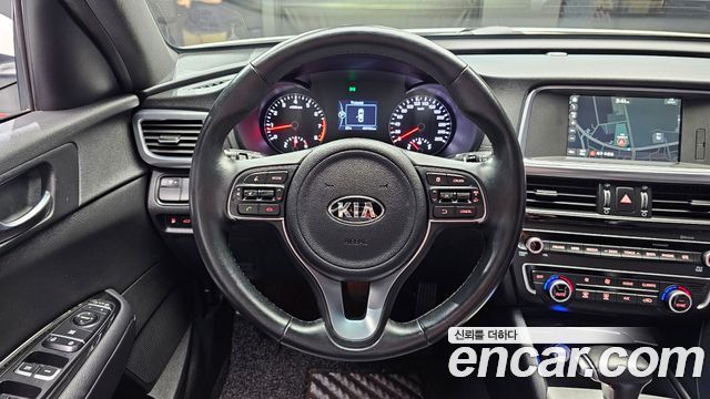 Kia K5 2017 — photo 19