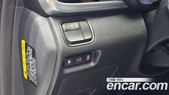 Kia K5 2017 — photo 22