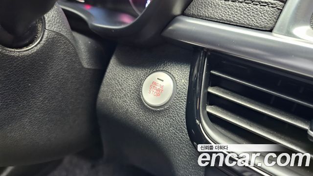 Kia K5 2017 — photo 26