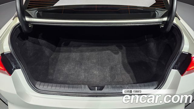 Kia K5 2017 — photo 30