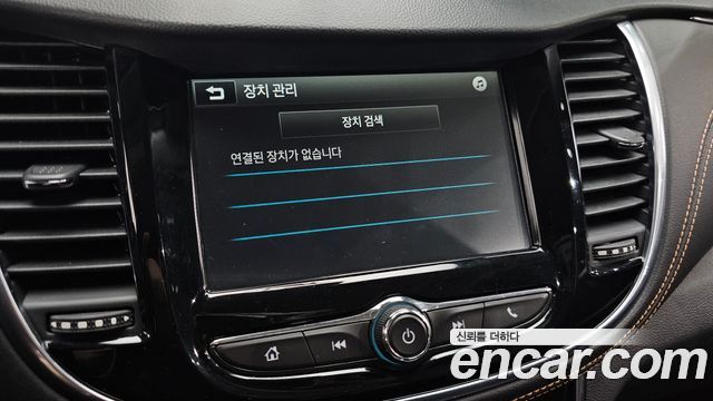 Chevrolet Korea Trax 2018 — photo 23