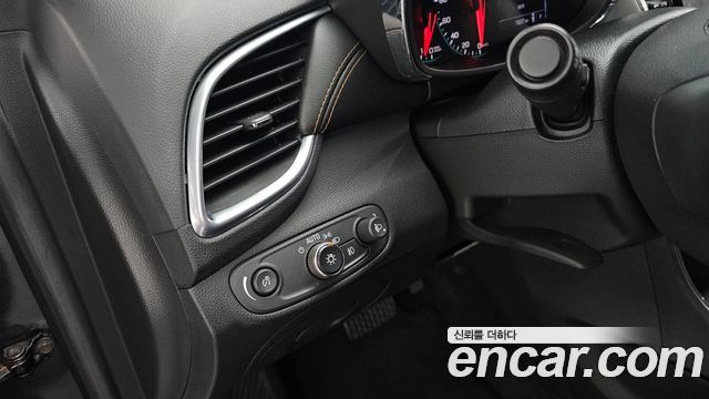 Chevrolet Korea Trax 2018 — photo 25