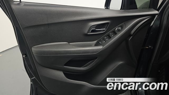 Chevrolet Korea Trax 2018 — photo 14
