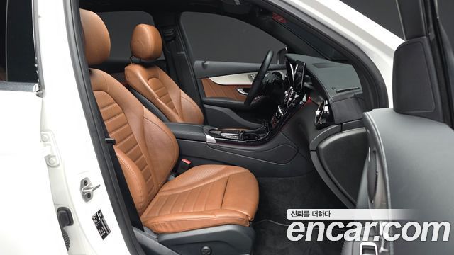 Mercedes-Benz GLC-Class 2022 — photo 11